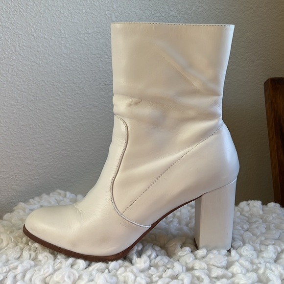 Chinese Laundry White leather block heel booties - Picture 5 of 12